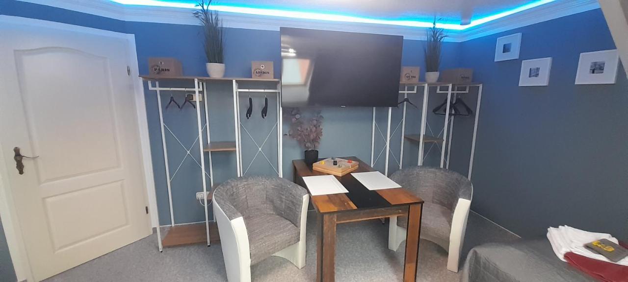 Best-Preis -Vip Lounge- Mit Netflix, Self-Check-In, Ebike Ladestation, Fahrradraum, Wlan Und Netflix - Direkt Am Elberadweg Im Herzen Von ヴィッテンベルゲ エクステリア 写真